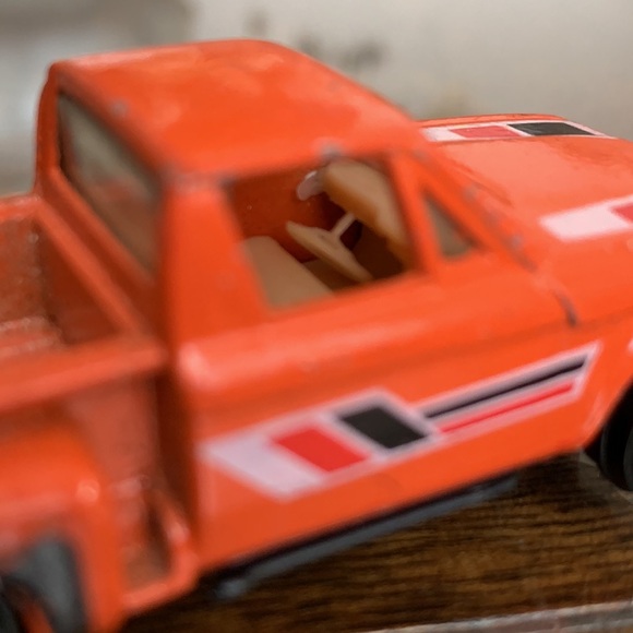 Vintage Yatming Diecast Orange Chevrolet Stepside Pickup Truck NO. 1700 Yat Ming - Picture 4 of 10